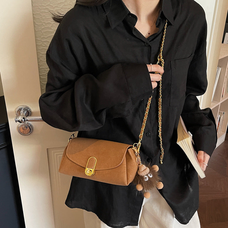 Women's shoulder bag with decorative pendant and luxurious chain strap-https://detail.1688.com/offer/1012944025362.html-Calm Wears-Braun-Size: With pendant-Calm Wears