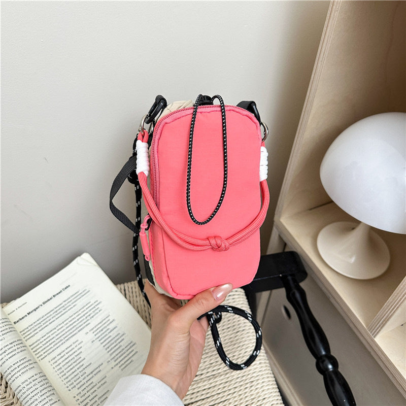 WoCompact Zippered Crossbody Pouch