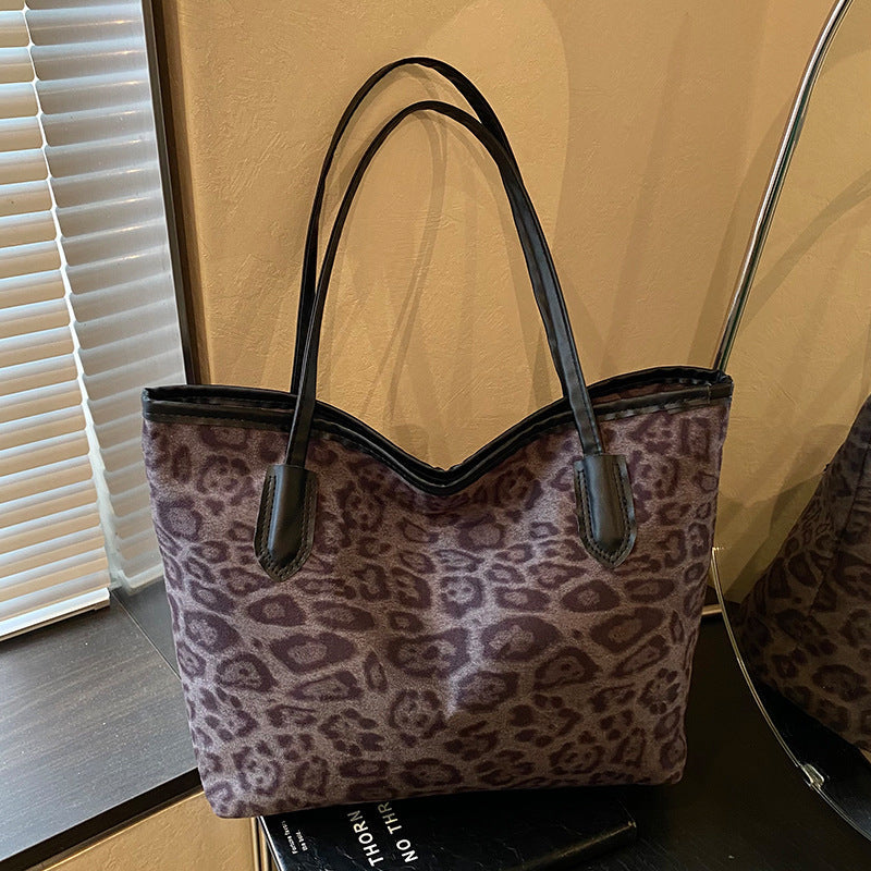 Women's tote bag with modern leopard pattern and sturdy carrying handles-https://detail.1688.com/offer/991526116573.html-Calm Wears-Black-nothing-Calm Wears