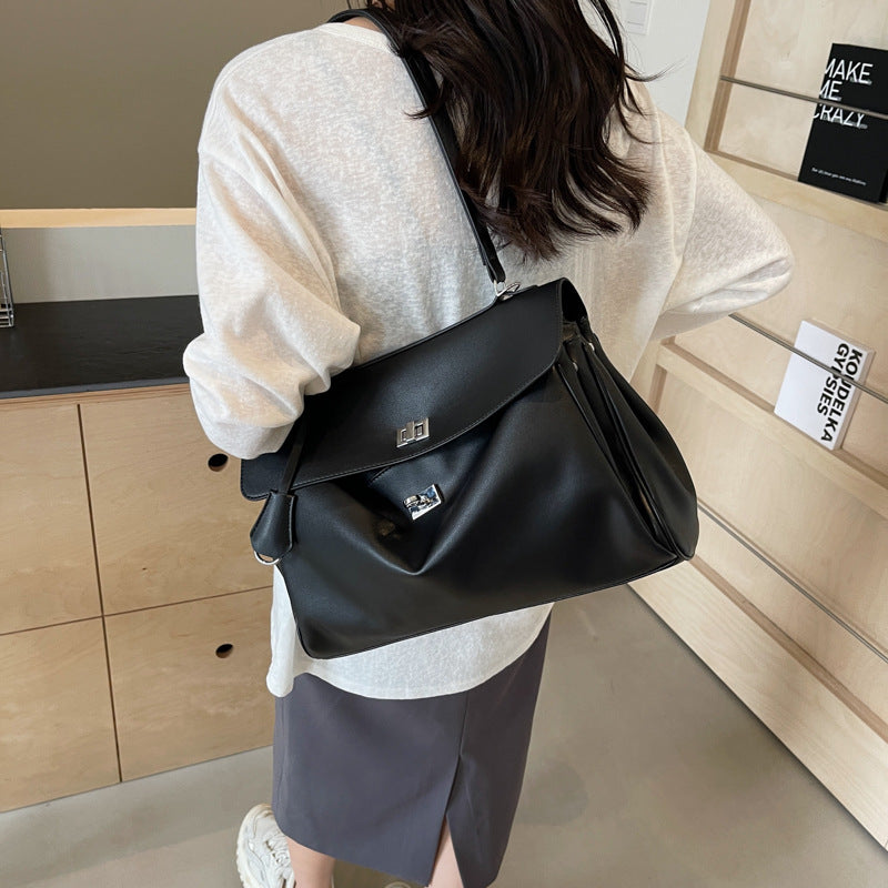 Handbag with Elegant and Modern Design