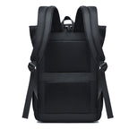 More elegant and functional backpack with reinforced carrying straps