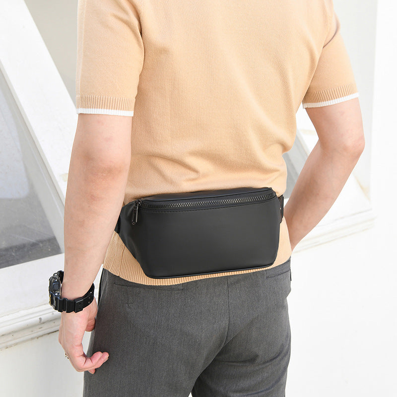 Waist bag made of water-repellent material with ergonomic design