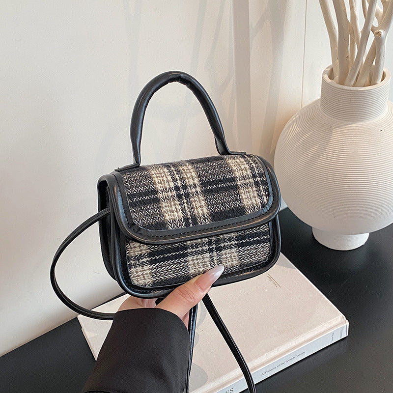 Textured Mini Messenger Bag