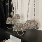 Fashionable shoulder bag