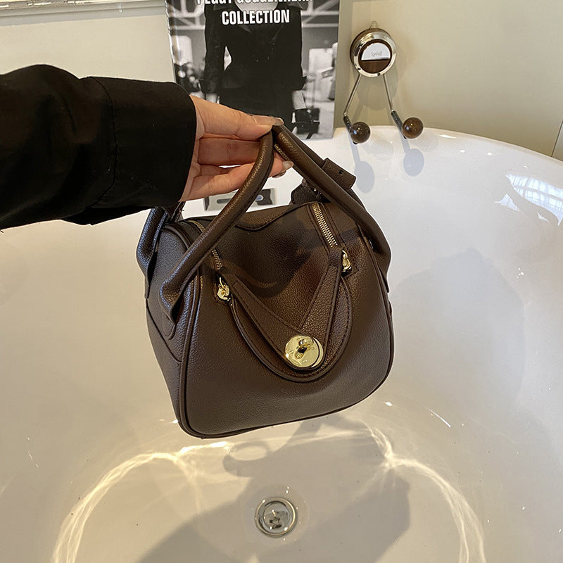 Chic Textured Handbag