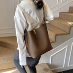 Ladies elegant Tote Bag with modern closure-https://detail.1688.com/offer/995598564070.html-Calm Wears-Braun-nothing-Calm Wears
