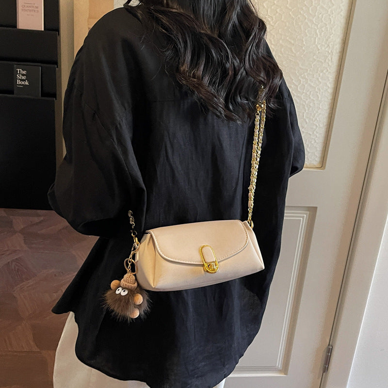 Women's shoulder bag with decorative pendant and luxurious chain strap-https://detail.1688.com/offer/1012944025362.html-Calm Wears-Beige-Size: With pendant-Calm Wears