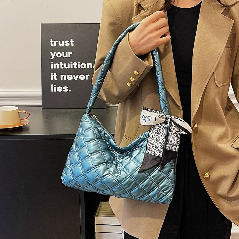 Quilted Shoulder Handbag Calm Wears