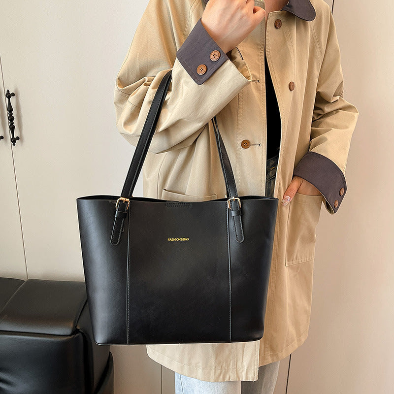 Sleek Minimalist Leather Tote Bag