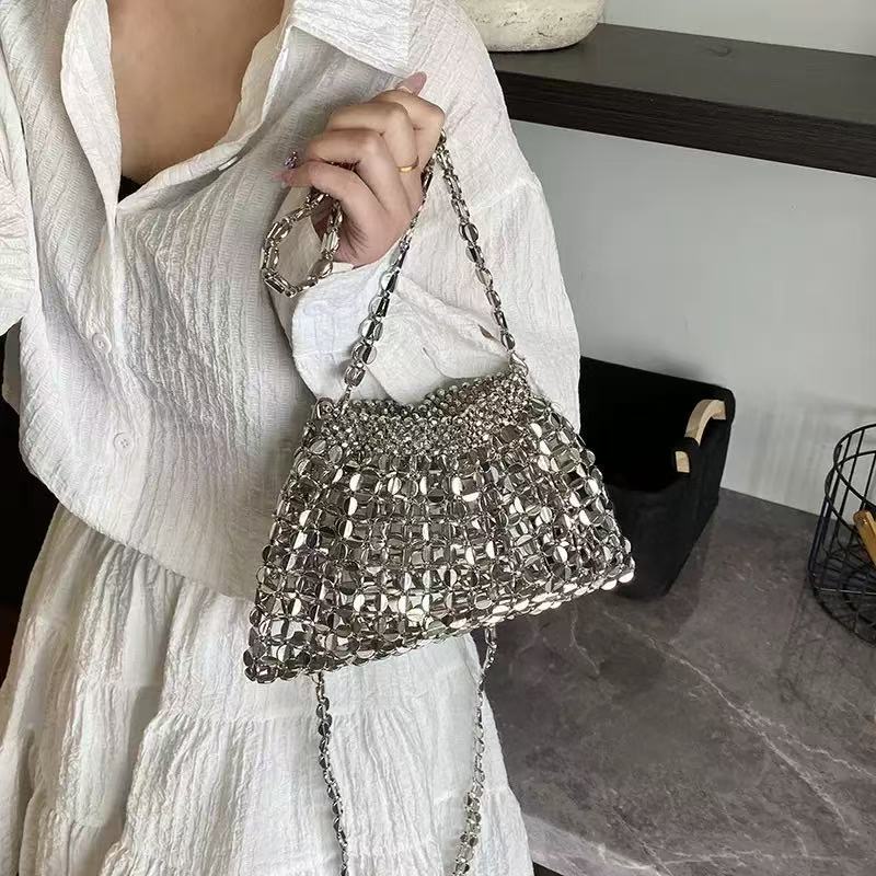 Fashionable shoulder bag