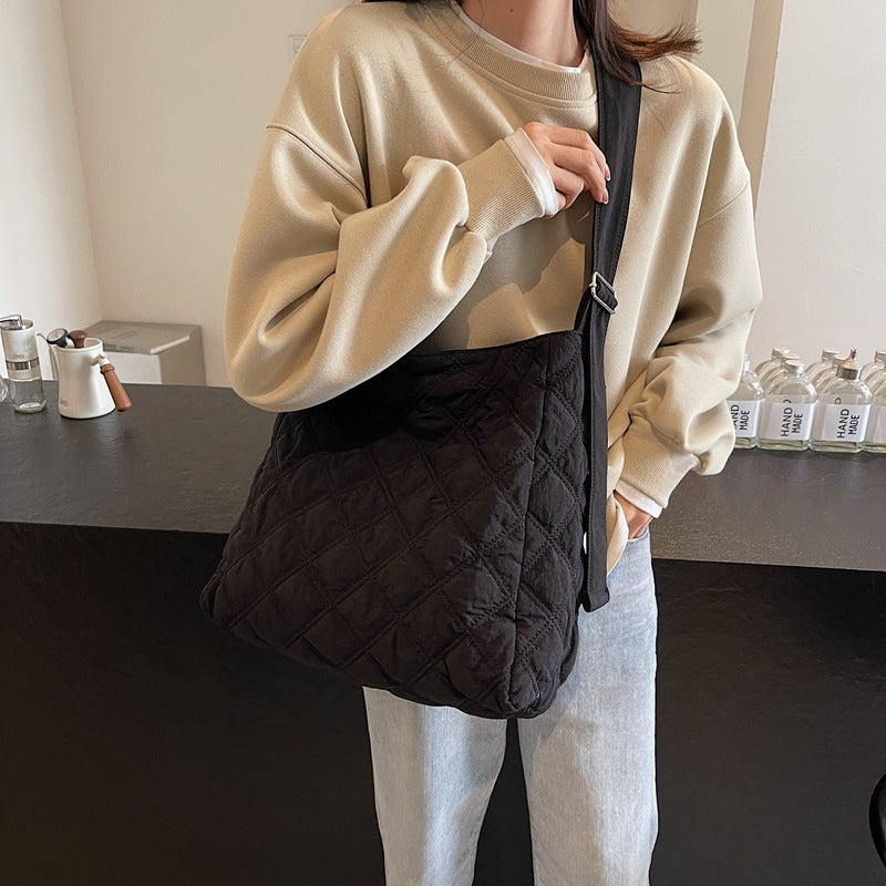 Quilted Soft Fabric Shoulder Bag Calm Wears
