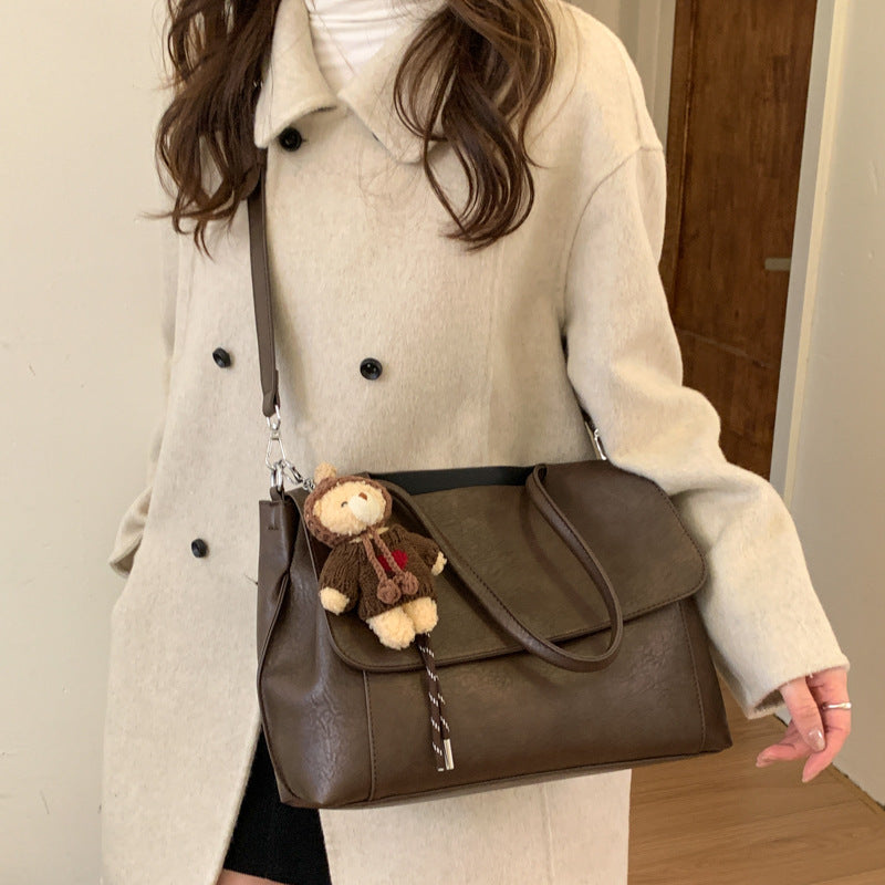 Women's fashionable shoulder bag with charming pendant-https://detail.1688.com/offer/1003905987892.html-Calm Wears-Braun-Size: With pendant-Calm Wears