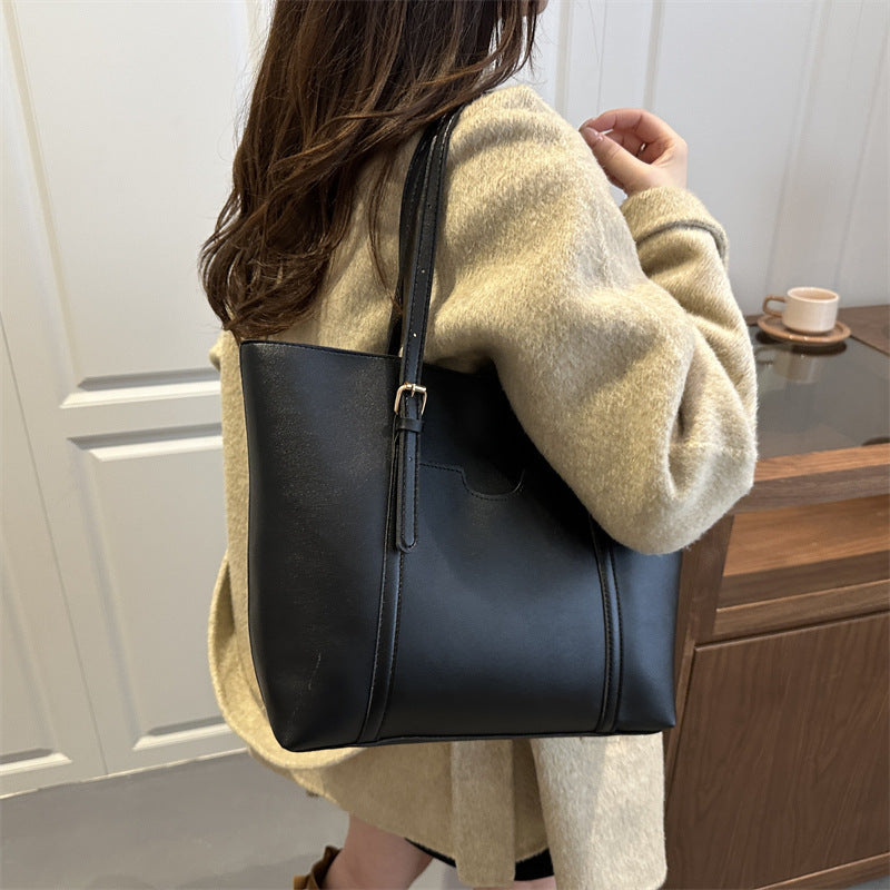 Women’s tote bag made of structured synthetic leather with a stylish detail-https://detail.1688.com/offer/1028567193083.html-Calm Wears-Black-nothing-Calm Wears