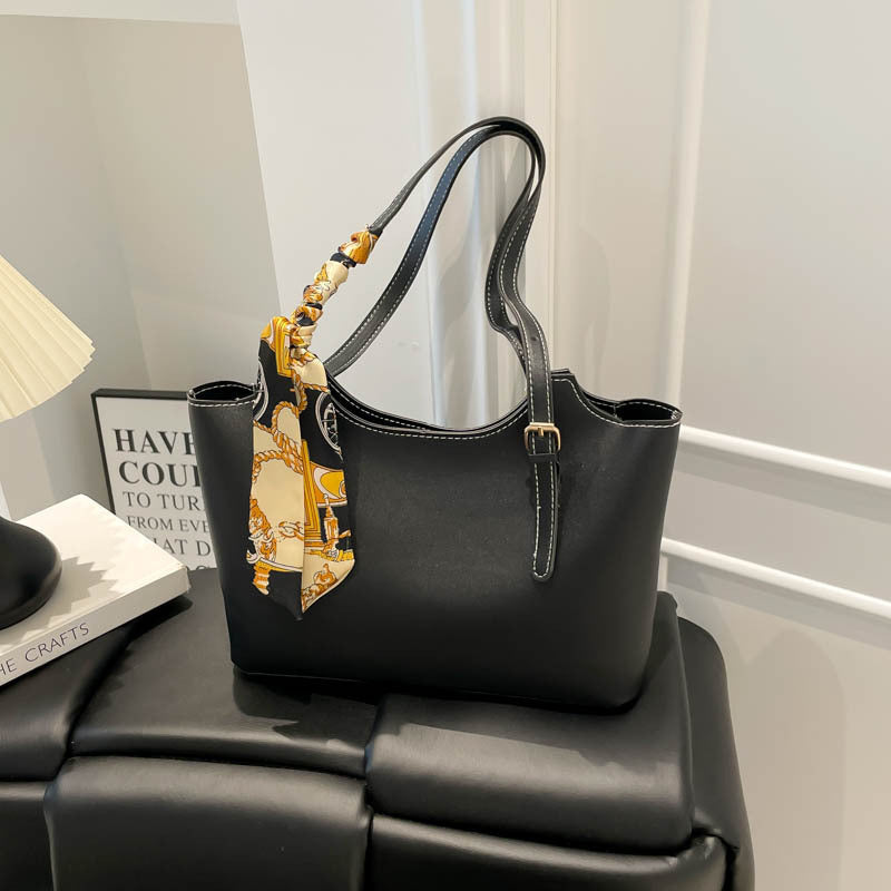 Elegant Minimalist Handheld Tote Bag
