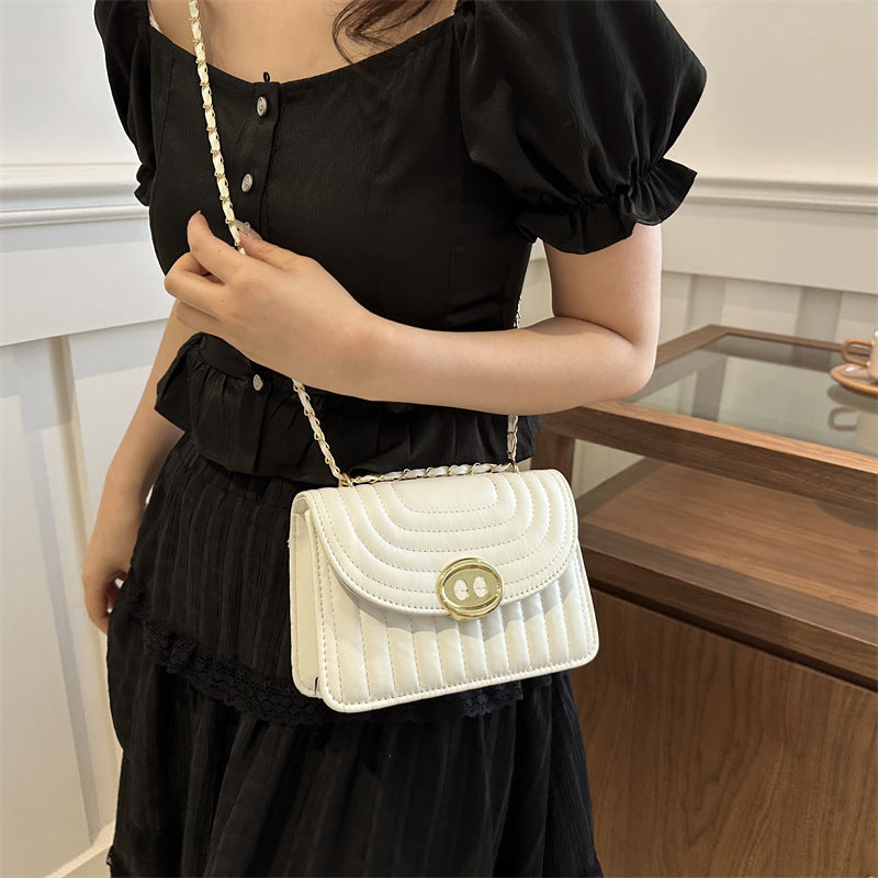 Quilted Chain Link Crossbody Handbag