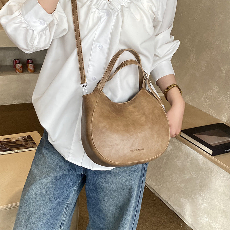 Women's shoulder bag made of high-quality artificial leather with fashionable trim-https://detail.1688.com/offer/1016565207426.html-Calm Wears-Braun-nothing-Calm Wears