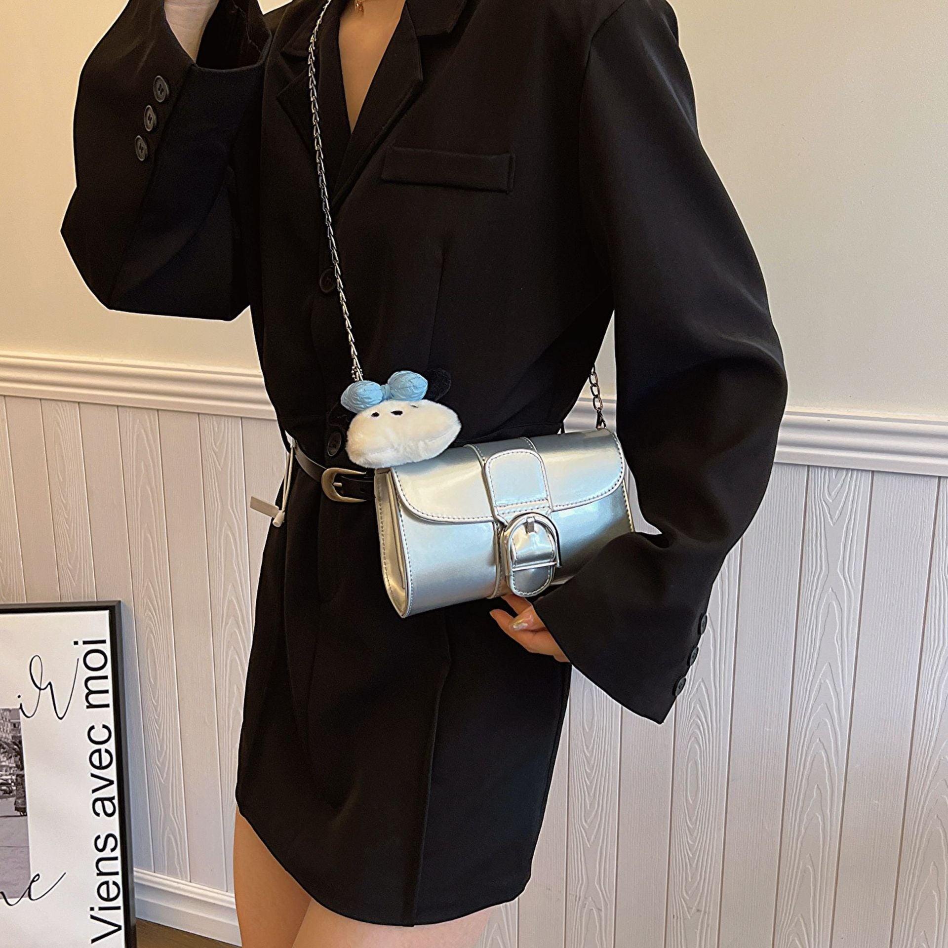 Women’s mini handbag in modern design