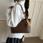 Ladies elegant tote bag with fine carrying strap and fashionable accessories-https://detail.1688.com/offer/1044027845030.html-Calm Wears-Braun-nothing-Calm Wears