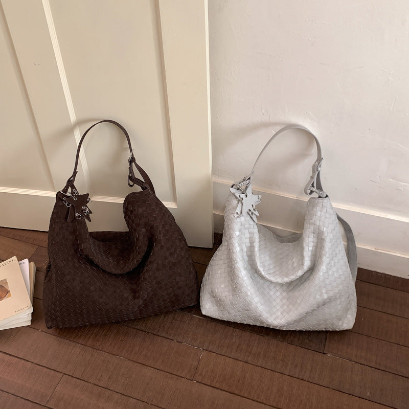 Elegant and Practical Shoulder Bag