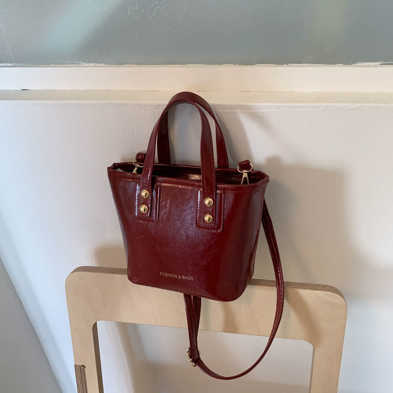 Women’s mini handbag with elegant chain closure-https://detail.1688.com/offer/1003964988304.html-Calm Wears-Rot-nothing-Calm Wears