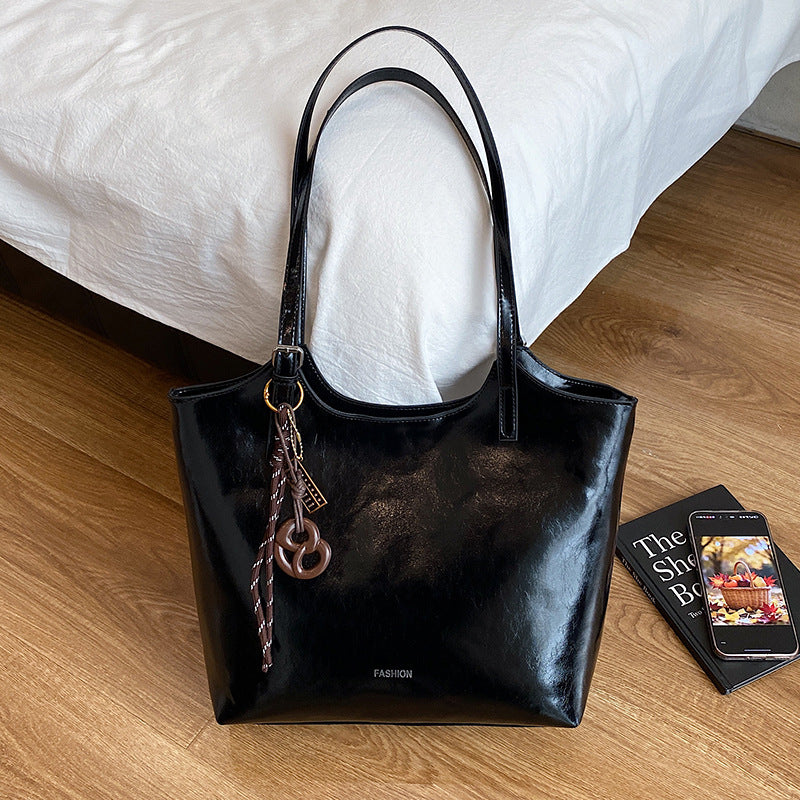 Ladies elegant tote handbag made of high-quality synthetic leather with playful pendant-https://detail.1688.com/offer/993747288803.html-Calm Wears-Black-nothing-Calm Wears