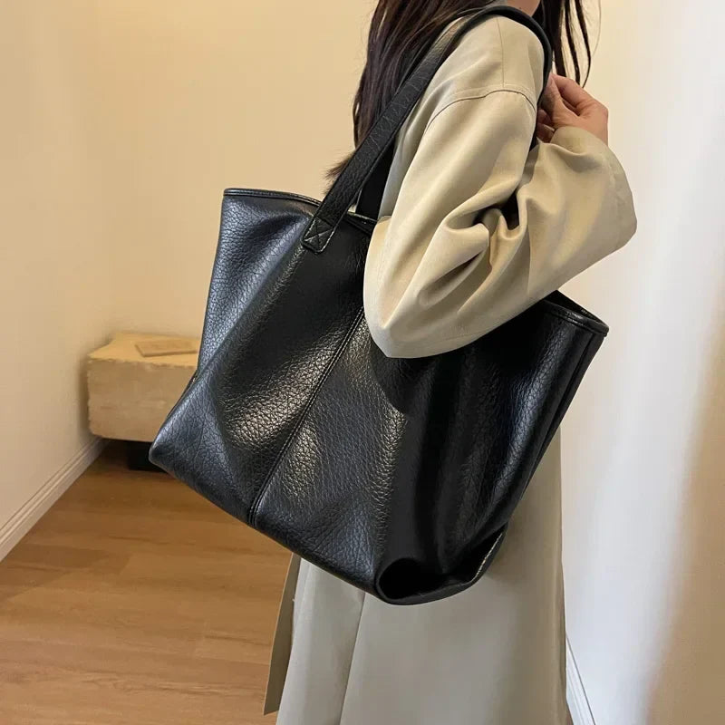 Large Trendy Tote Bag in Leather-dione couture20260421-Calm Wears-Black-Calm Wears