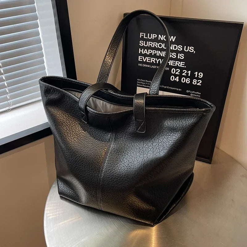 Large Trendy Tote Bag in Leather-dione couture20260421-Calm Wears-Black-Calm Wears