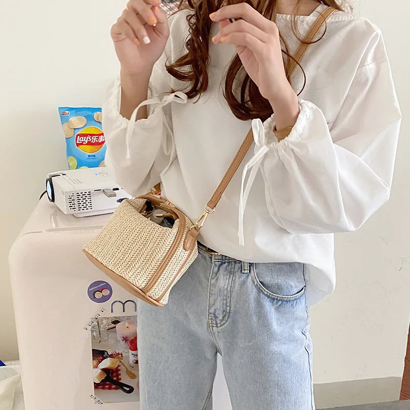 Small Shoulder Bag in Straw-dione couture20260420-Calm Wears-Beige-Calm Wears