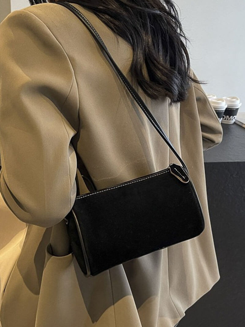 Elegant shoulder bag made of suede