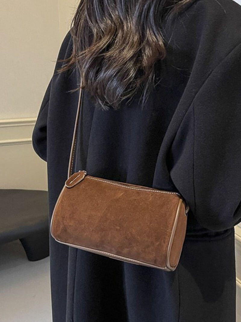 Elegant shoulder bag made of suede