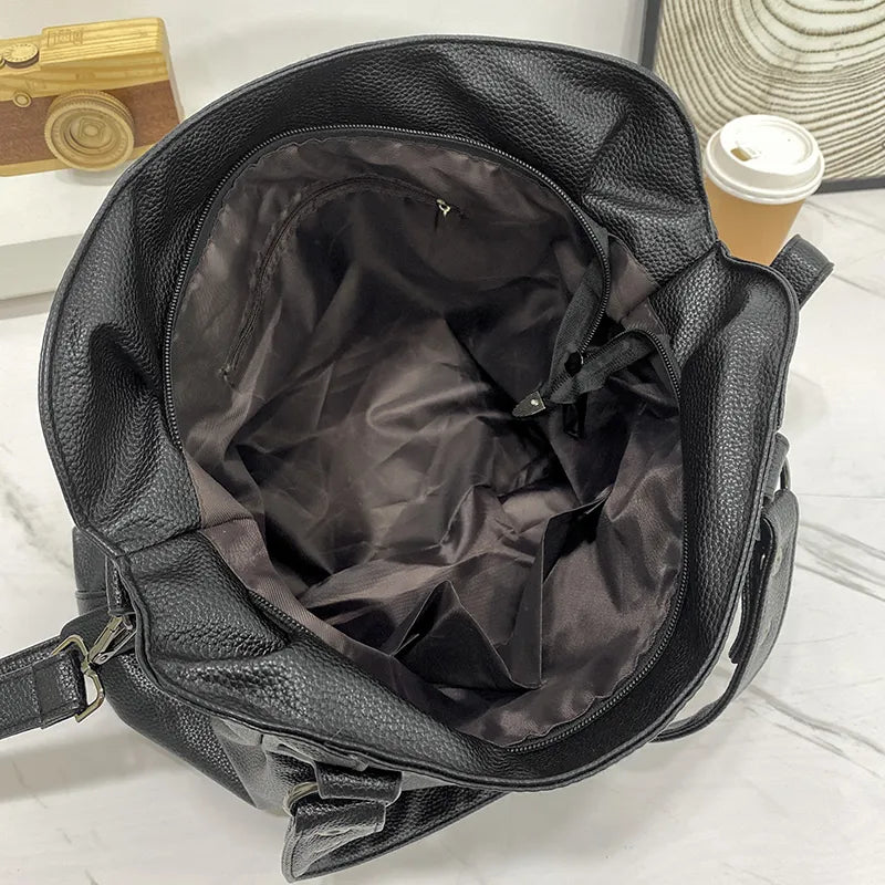 large women's tote bag made of faux leather with zipper