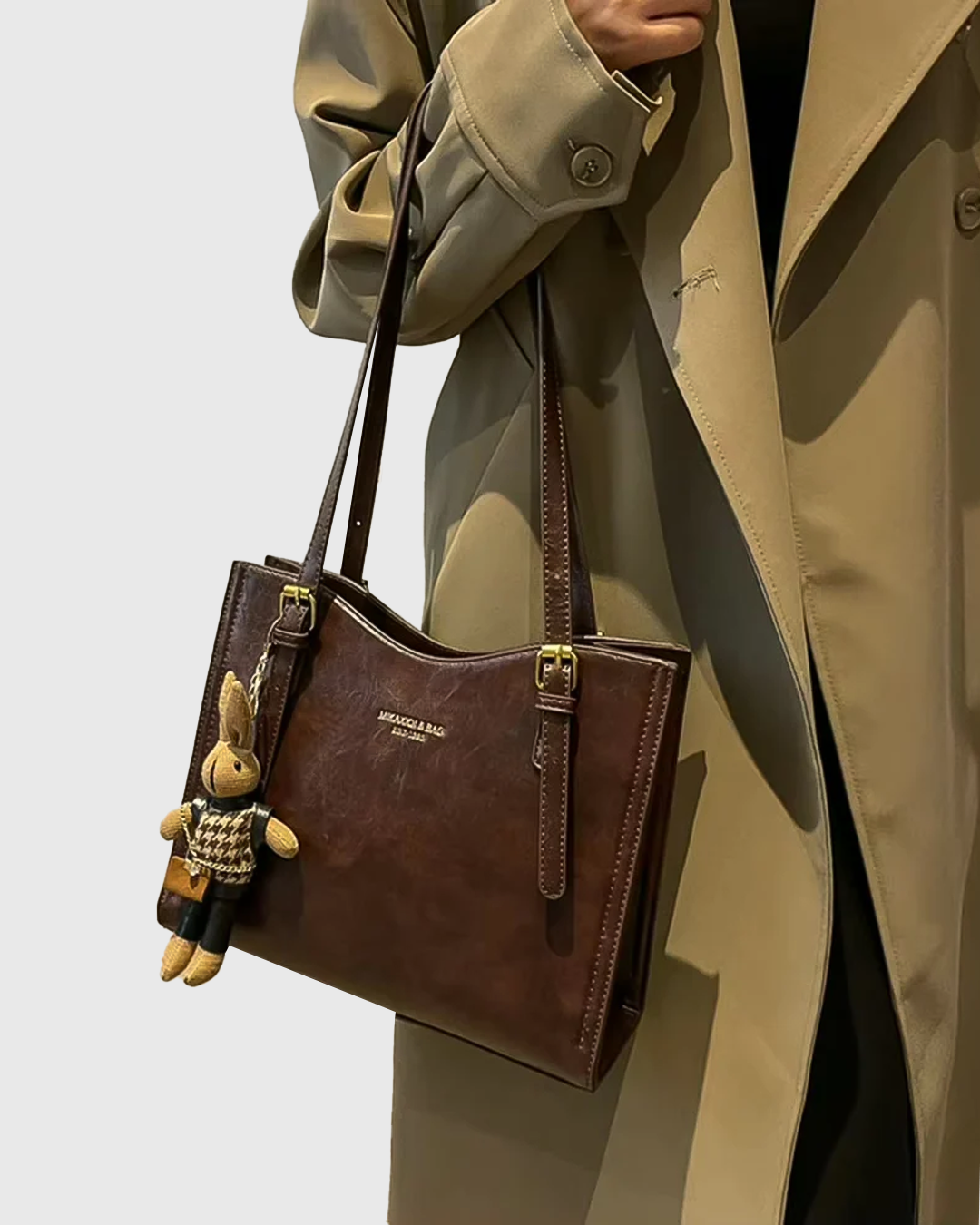 Elegant shoulder bag with long straps for women