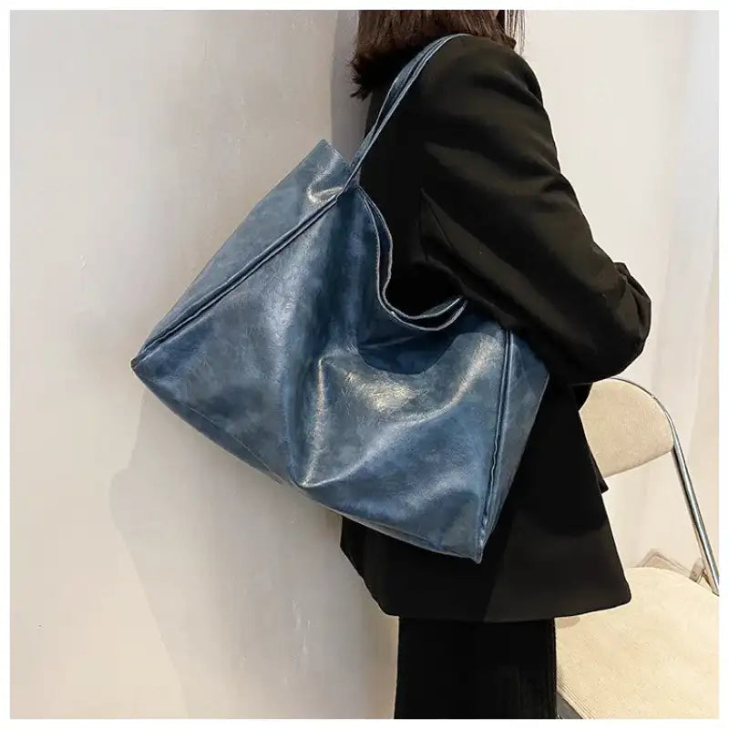 Shoulder Handbag in Trendy Leather-dione couture20260421-Calm Wears-Black-Calm Wears