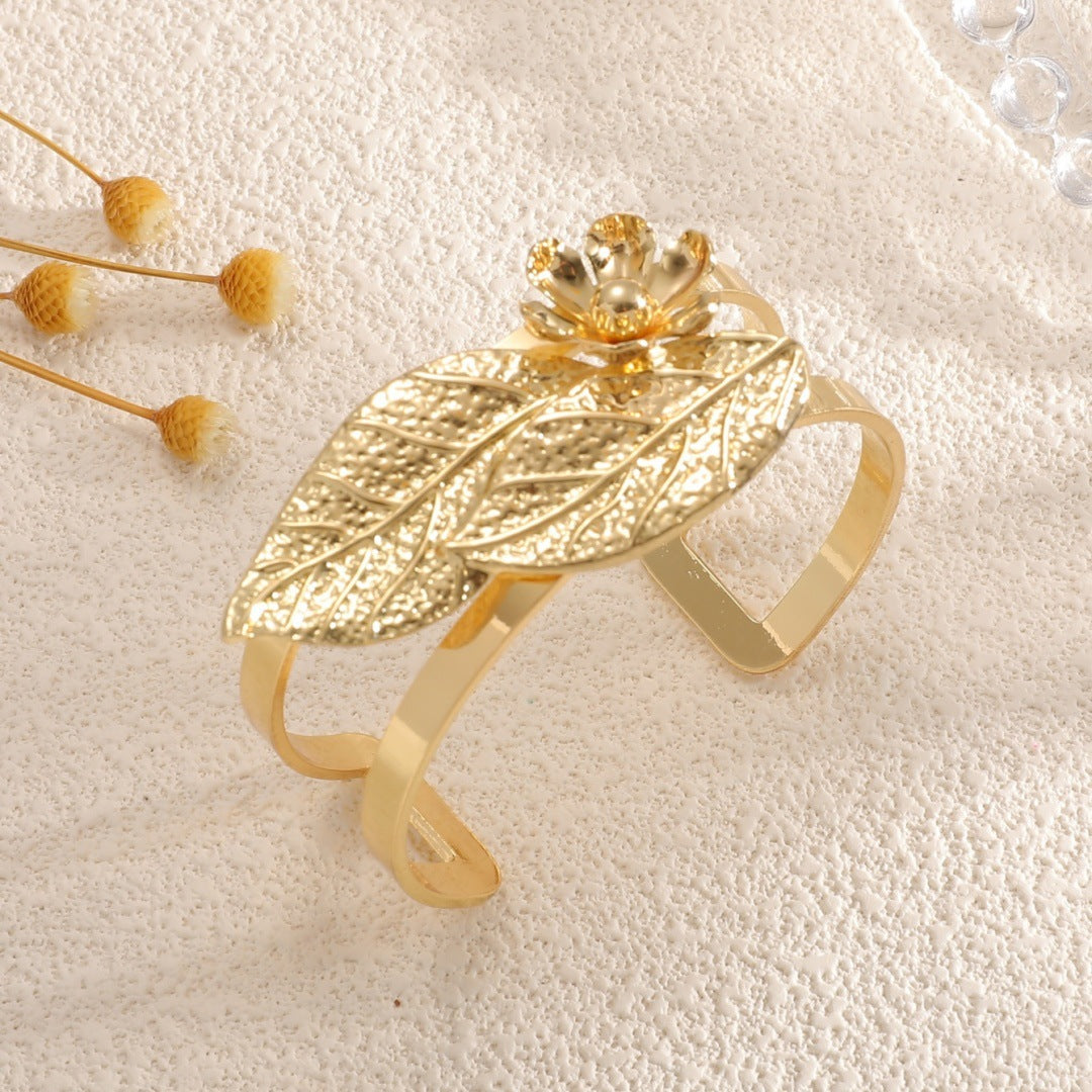 Ladies bangle with elaborate leaf design Calm Wears-https://detail.1688.com/offer/962535485004.html-Calm Wears-Bracelet-Calm Wears