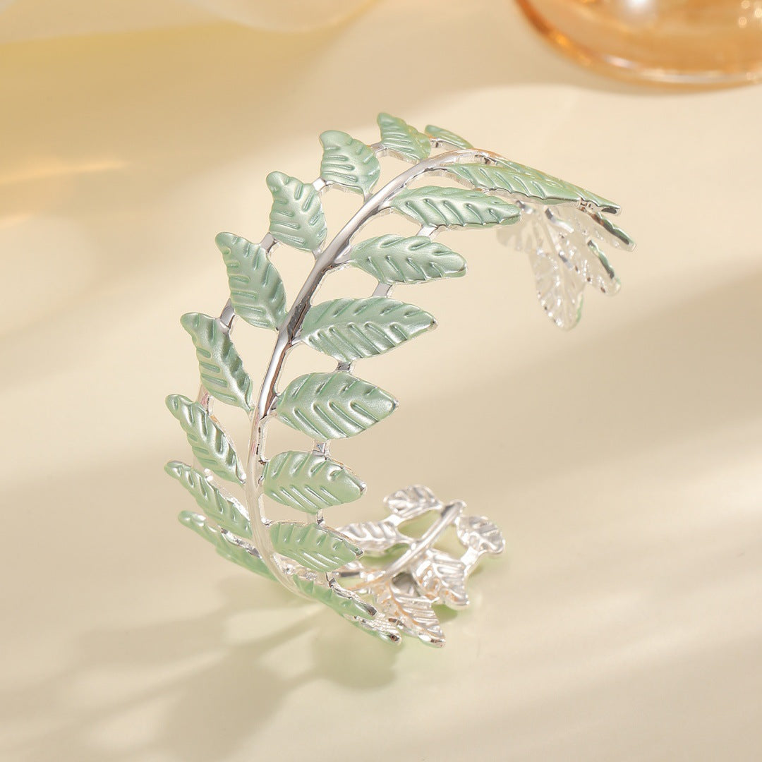 Ladies bracelet in elegant leaf design Calm Wears-https://detail.1688.com/offer/963955012371.html-Calm Wears-Calm Wears