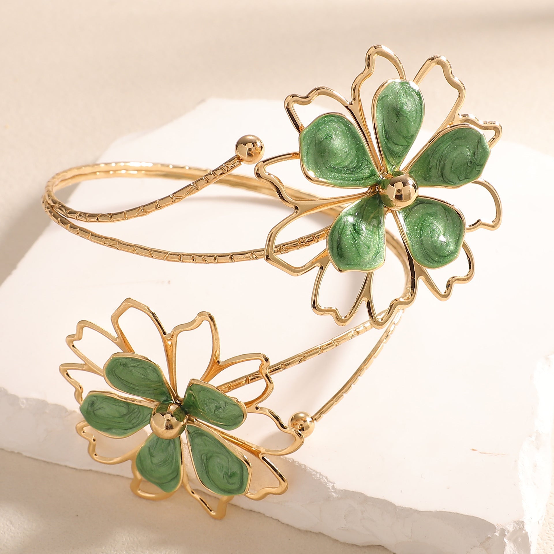 Ladies bracelet with artistic flower design Calm Wears-https://detail.1688.com/offer/1051505835518.html-Calm Wears-Lilac-Calm Wears