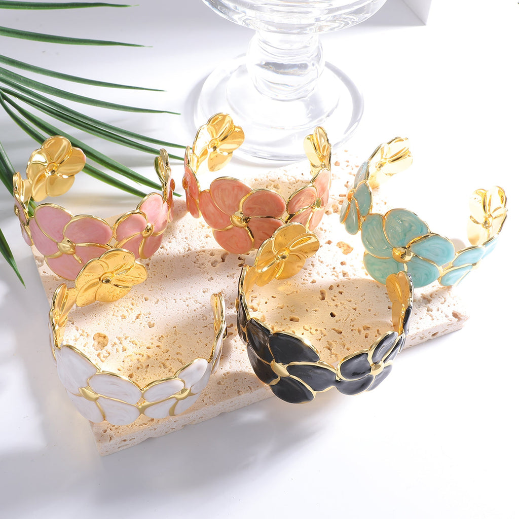 Ladies cuff bracelet with elaborate flower pattern Calm Wears-https://detail.1688.com/offer/1055939603142.html-Calm Wears-Black-Calm Wears