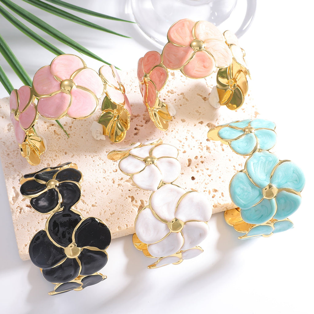 Ladies cuff bracelet with elaborate flower pattern Calm Wears-https://detail.1688.com/offer/1055939603142.html-Calm Wears-Black-Calm Wears