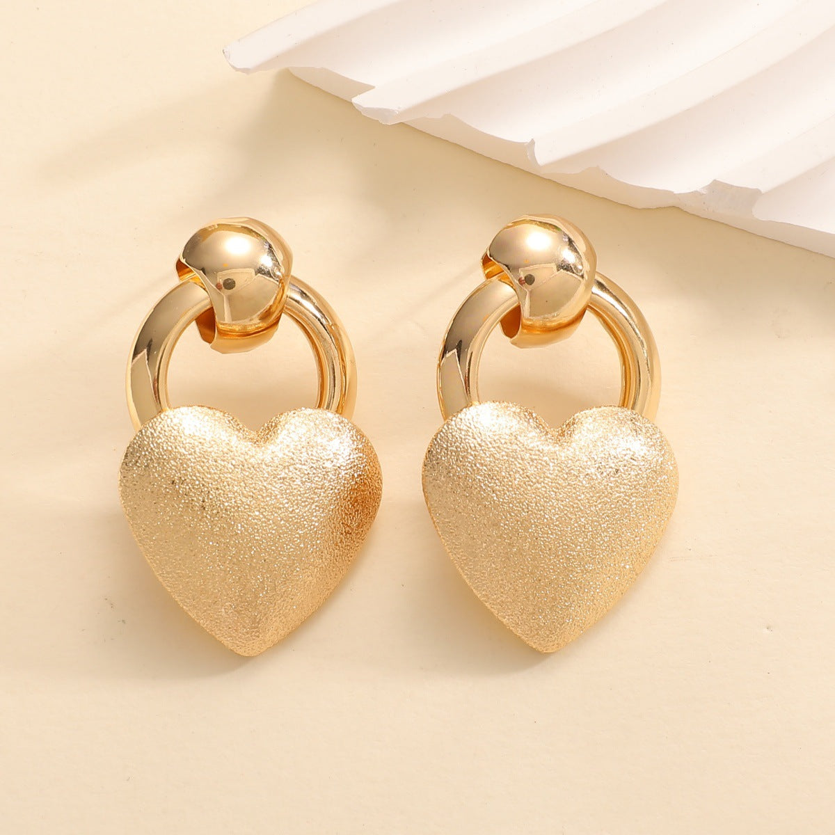 Ladies earrings in elegant heart design Calm Wears-https://detail.1688.com/offer/993035321612.html-Calm Wears-Gold-Calm Wears