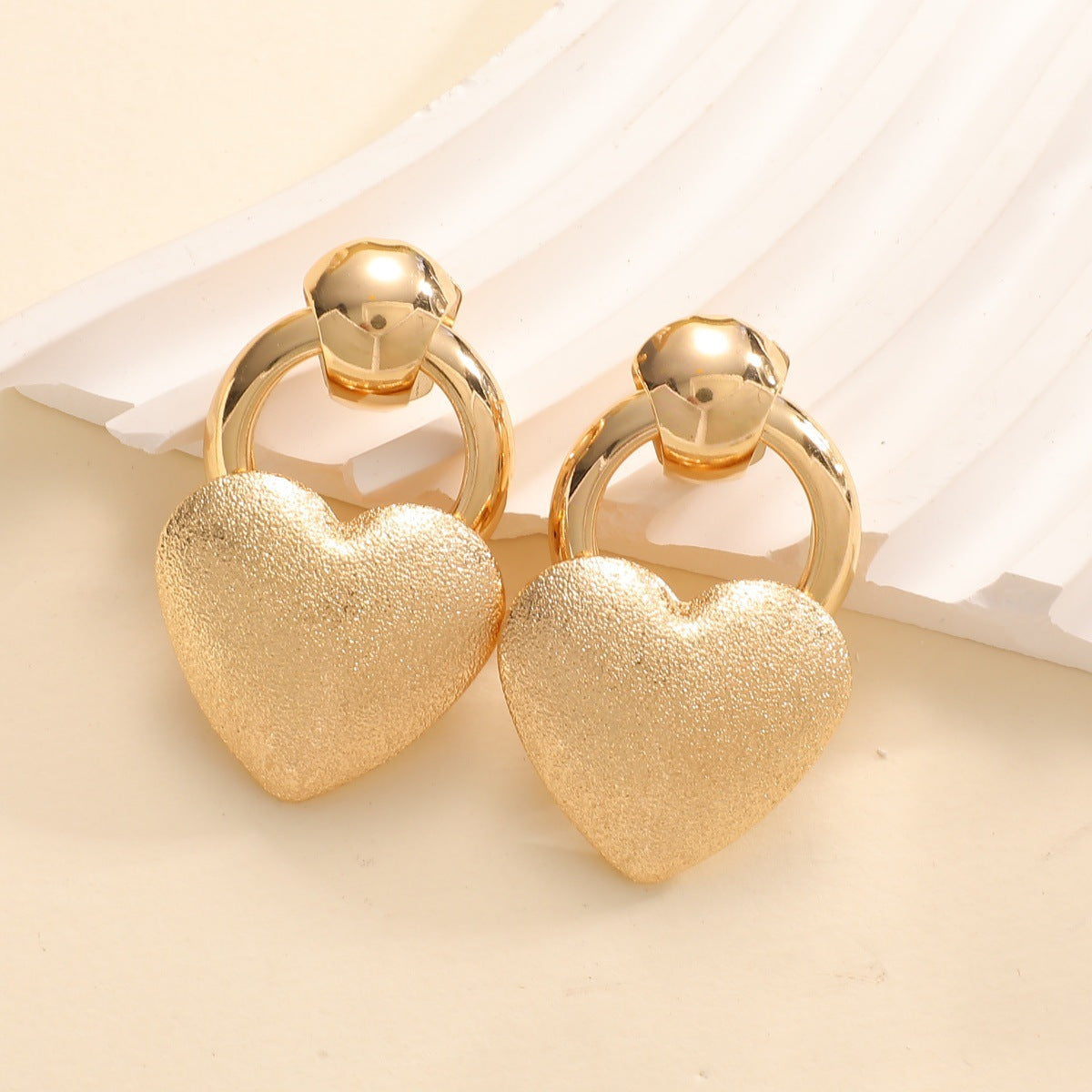 Ladies earrings in elegant heart design Calm Wears-https://detail.1688.com/offer/993035321612.html-Calm Wears-Gold-Calm Wears