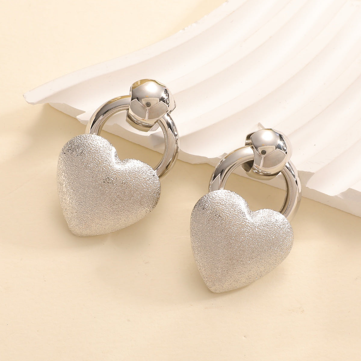 Ladies earrings in elegant heart design Calm Wears-https://detail.1688.com/offer/993035321612.html-Calm Wears-Silver-Calm Wears