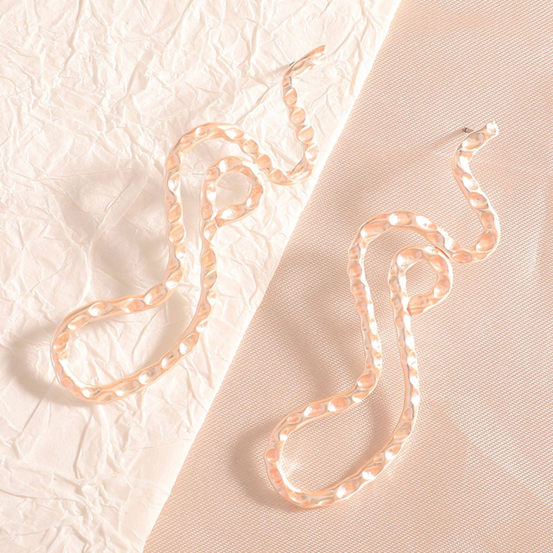 Ladies earrings in elegant wave pattern Calm Wears-https://detail.1688.com/offer/1046674865870.html-Calm Wears-Style 3-Calm Wears