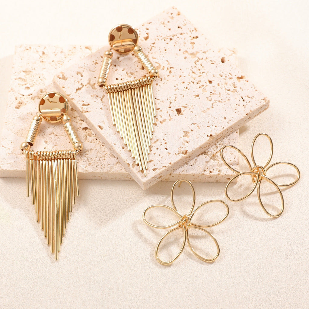 Ladies Hanging Earrings in Artistic Flower Design Calm Wears-https://detail.1688.com/offer/982900145811.html-Calm Wears-Unknown-Calm Wears