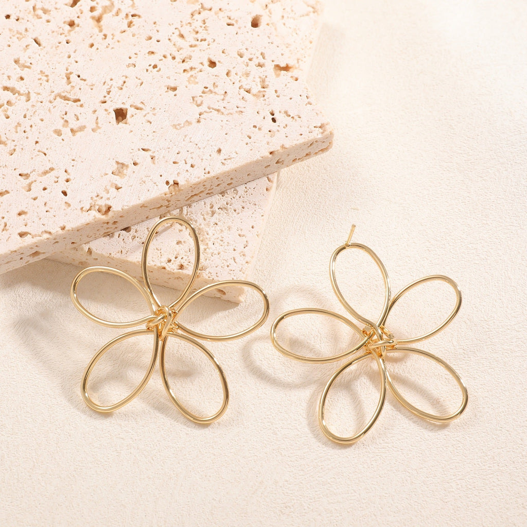 Ladies Hanging Earrings in Artistic Flower Design Calm Wears-https://detail.1688.com/offer/982900145811.html-Calm Wears-Unknown-Calm Wears
