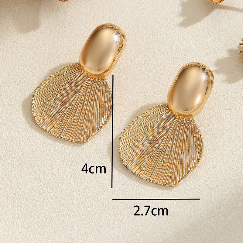 Ladies Hanging Earrings with Luxurious Leaf Design Calm Wears-https://detail.1688.com/offer/759222460088.html-Calm Wears-Gold-Calm Wears