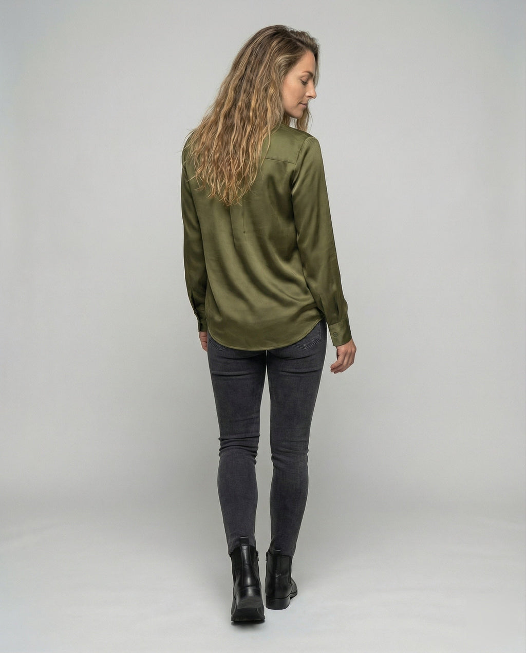 Product 15576245928266 - back_view