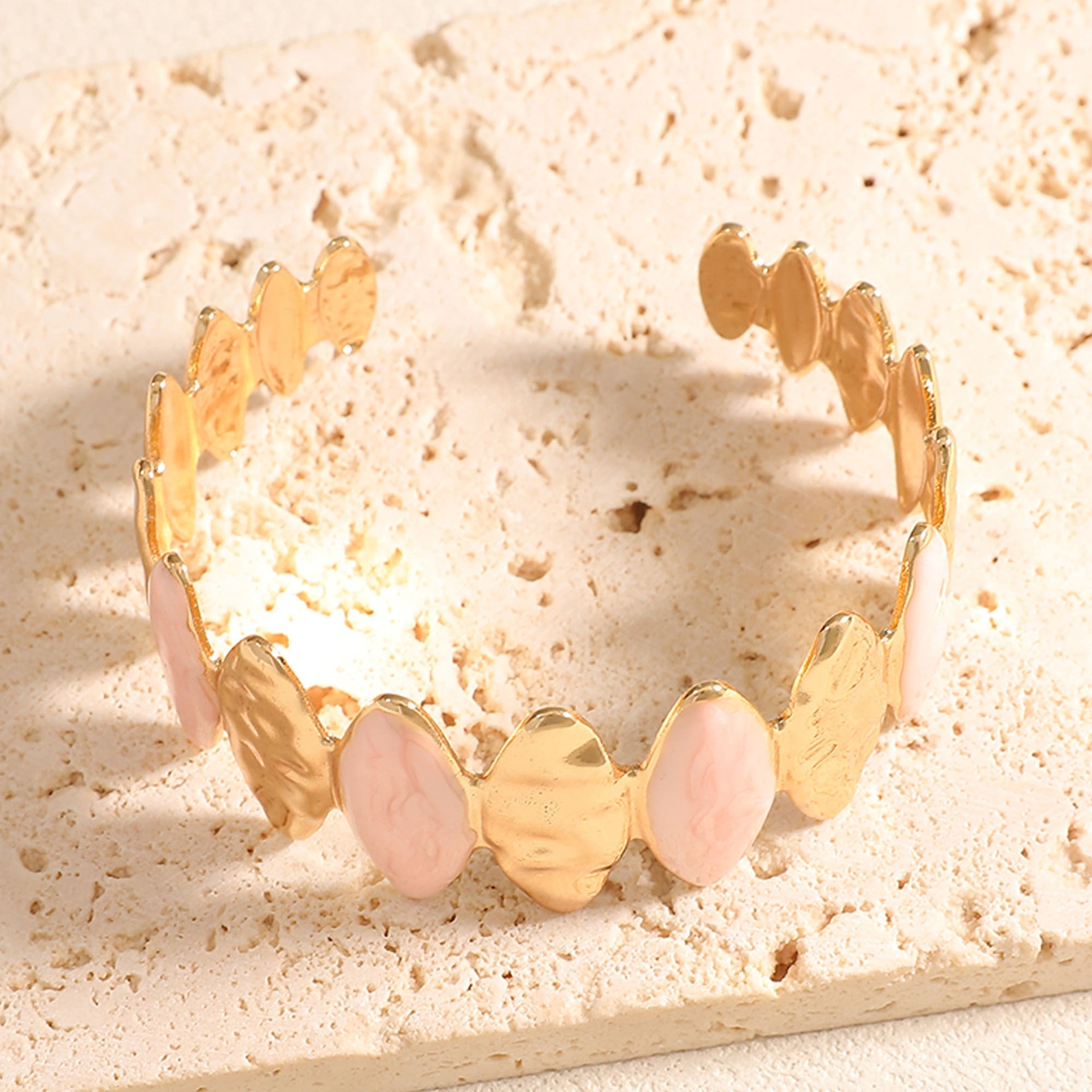 Ladies Open Bangle made of noble metal with elegant motif Calm Wears-https://detail.1688.com/offer/1049046474477.html-Calm Wears-Style 3-Calm Wears