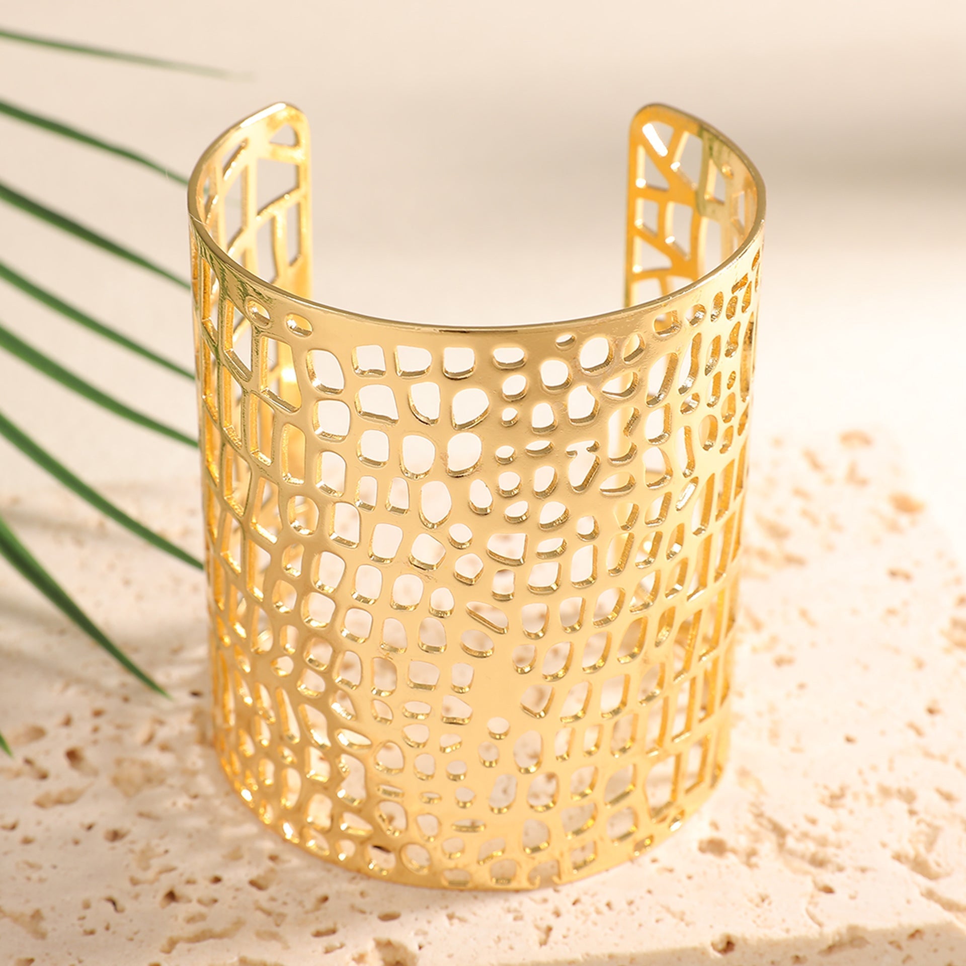 Ladies Open Bangle with Artistic Coral Pattern Calm Wears-https://detail.1688.com/offer/1050314144149.html-Calm Wears-Gray-Calm Wears