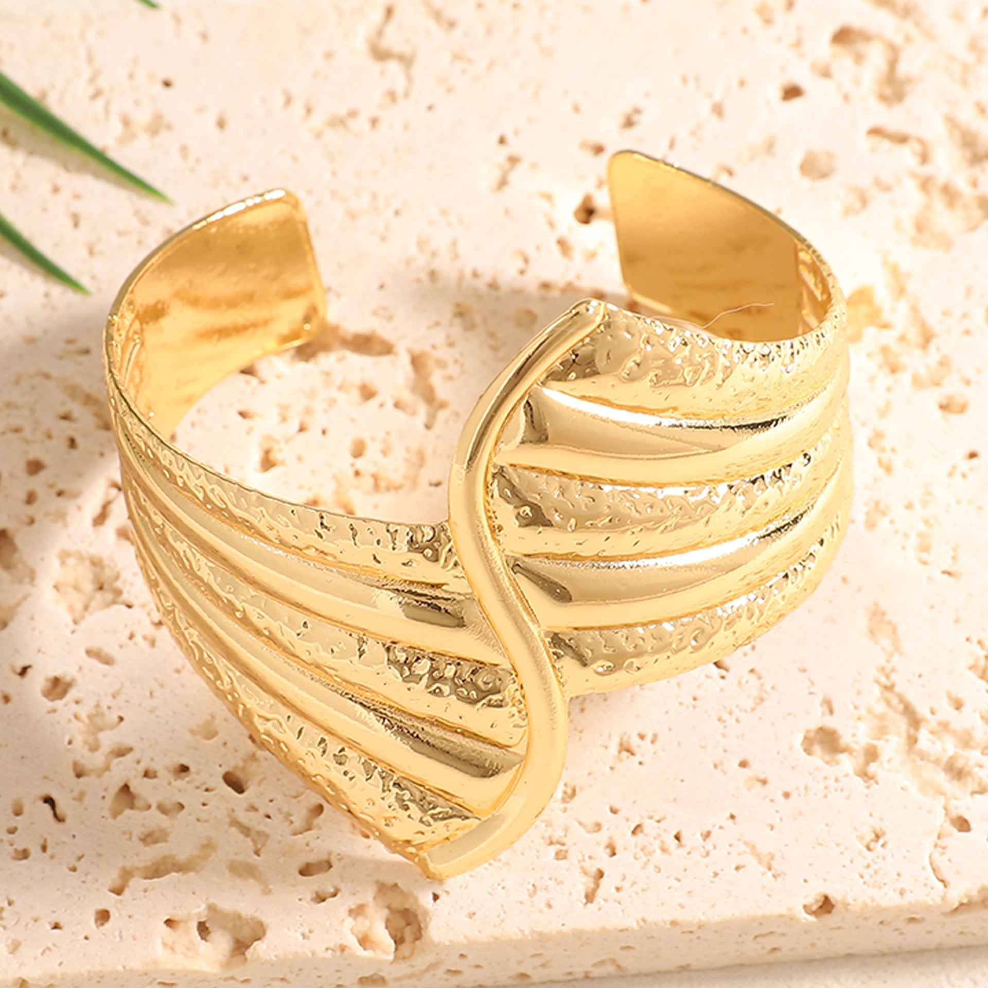 Ladies Open Bangle with Artistic Coral Pattern Calm Wears-https://detail.1688.com/offer/1050314144149.html-Calm Wears-Style 37-Calm Wears