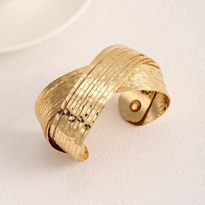 Ladies Open Bangle with Artistic Fold Design Calm Wears-https://detail.1688.com/offer/718477254994.html-Calm Wears-Rot-Calm Wears